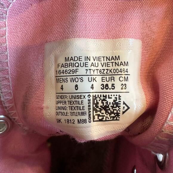 Converse Hello Kitty x Chuck Taylor All Star Hi 'Flowers' Women's SZ 6 Sanrio - Picture 16 of 16